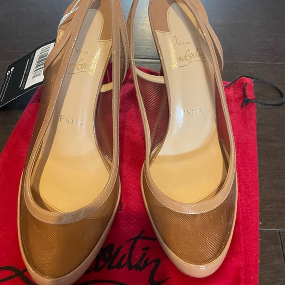 Authentic beige mesh Christian Louboutin heels - Picture 3 of 5